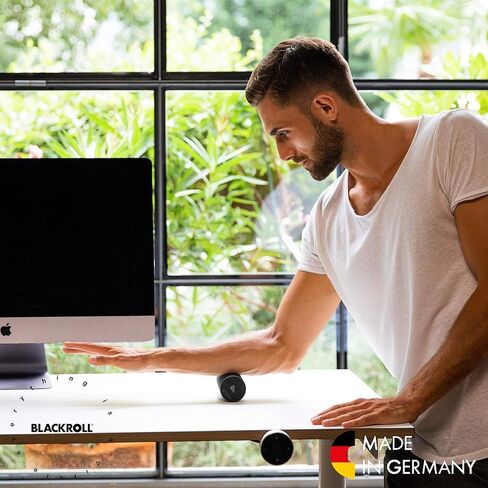 Blackroll - أسطوانة الرغوة الصغيرة ، أداة تدليك للأقدام والأيدي والذراعين ، مثالية لحجم السفر والإفراج العضلي العضلي المستهدف ، للتمرين ، التدليك ، واستعادة العضلات ، 6 "× 2" ، Azure in Kuwait