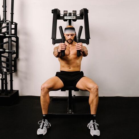 Titan Fitness Plate Fly Fly و Groend Delt Machine ، مصنفة 300 رطل ، وآلة تخصص في الجزء العلوي من الجسم ، والصدر ، والظهر ، والتدريب على الكتف in Kuwait