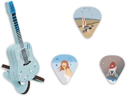 Wooden Guitar Pick Case with 3 Real Wood Picks – Charming Guitar‑Shape Display Stand – Ideal Gift for Guitar Fans in Saudi Arabia