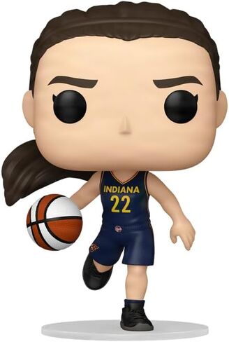 Caitlin Clark #02 Rookie Season Funko Pop! كرة السلة WNBA: تمثال للحمى في إنديانا مع حالة حامي HOFSM in Saudi Arabia