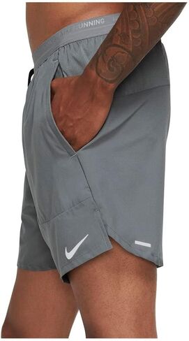 Nike Dri-Fit Stride Men 7 "شورت قصير المبطن (AS1 ، Alpha ، M ، العادي ، العادي ، الأسود/الأسود) in Saudi Arabia