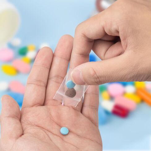 3" x 4" 4 Mil Clear Plastic Zip Bags, Bulk of 120pcs Small Business Storage Bag with Resealable Zipper Top Bag for Pills, Jewelry, Travel, Packaging in Kuwait