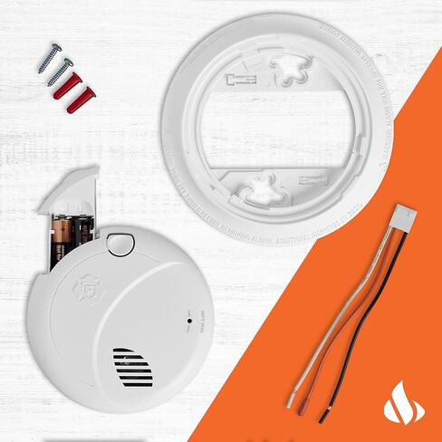 First Alert SM100V-AC, Interconnect Hardwire Smoke Alarm with Battery Backup & Voice Alerts, 1-Pack in Kuwait