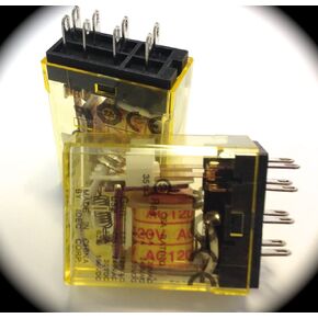 IDEC Corporation RY2S-UAC120V Relay ؛ E-Mech ؛ الجنرال DPDT cur-rtg 3a ؛ Ctrl-V 120ac ؛ VOL-RTG 240AC ؛ المكون الإضافي/اللحام بواسطة IDEC in Kuwait
