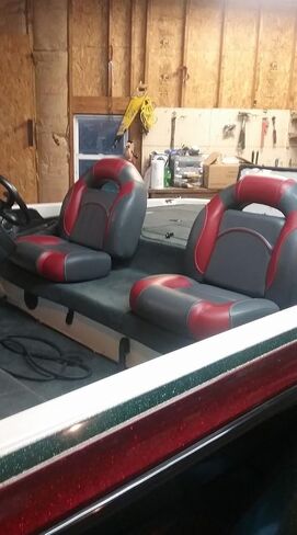 DeckMate® Large Bass Boat Seats in Saudi Arabia