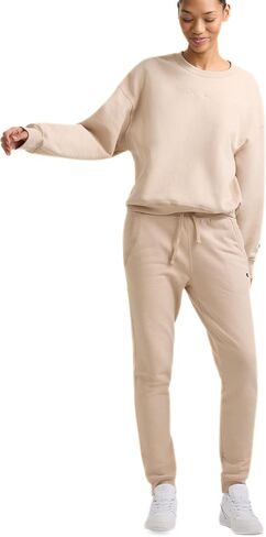 Champion Women's Fleece الركض ، شعار Standard Fit ، Midwight ، Script & C ، متوفر بشكل منتظم و PLUS in Saudi Arabia