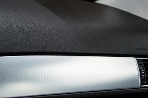 Car, Dashboard, Plastic and Leather Conditioner - Satin Gloss Polish - Spray Cream with Dry Touch - 169,07 oz in Kuwait