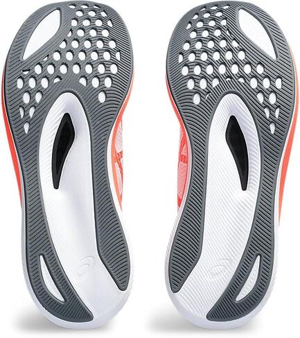 حذاء ASICS ماجيك سبيد 3 للرجال in Saudi Arabia