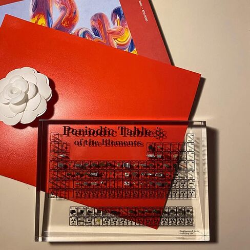 الجدول الدوري مع عناصر حقيقية داخل العنصر الكيميائي الجدول الدوري والعناصر الاكريليك عرض أداة التدريس طالب المعلم هدية الحرفية الديكور in Kuwait