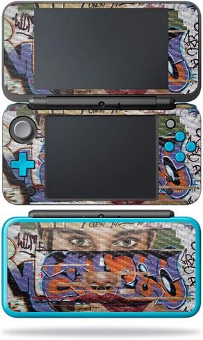 غلاف MightySkins من ألياف الكربون لجهاز Nintendo New 2DS XL - Genius | لمسة نهائية واقية ومتينة من ألياف الكربون | سهل التطبيق والإزالة وتغيير الأنماط | صنع في الولايات المتحدة الأمريكية in Kuwait