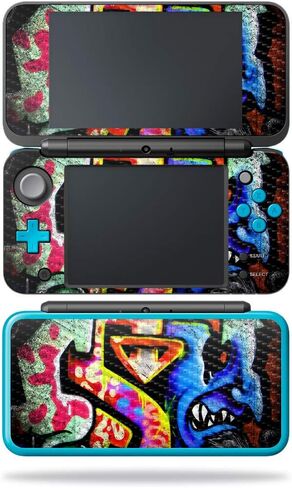 غلاف MightySkins من ألياف الكربون لجهاز Nintendo New 2DS XL - Genius | لمسة نهائية واقية ومتينة من ألياف الكربون | سهل التطبيق والإزالة وتغيير الأنماط | صنع في الولايات المتحدة الأمريكية in Kuwait