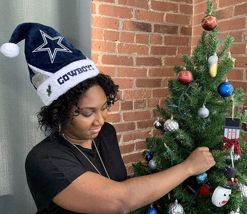 FOCO NFL Unisex 2014 Colorblock Santa Hat in Saudi Arabia