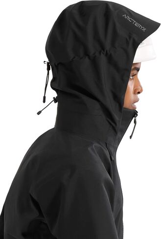 Arc'teryx Women's Beta Ar Jacket in Saudi Arabia