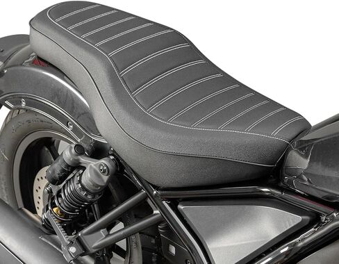 دراجة نارية كاملة مقعد من قطعة واحدة سائق السرج الخلفي سرج السرج الخلفي وسادة سرج وسادة بيلون متوافقة مع المتمردين 1100 cmx1100 cm1100 2021 2022 2023 2024 ، أسود غير لامع in Kuwait