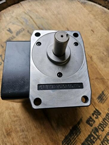 #US 5GU18AA Right Angle/Gearbox Solid Shaft in Kuwait