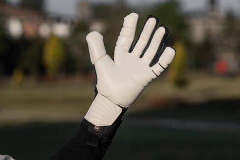 Supremo 3 Professional Goalkeeper Gloves – Unisex Hybrid Roll-Negative Cut, 3.5 mm German Latex Prime Grip Palm, Outlast® Temperature-Regulating Backhand, Punching Zone & Extended Palm in Kuwait