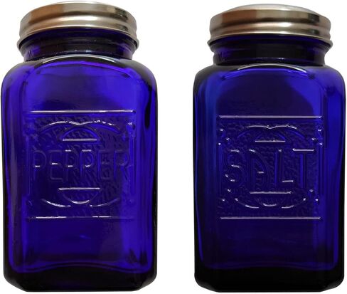 Depression Style Glass Salt and Pepper Shakers (Green) in Kuwait