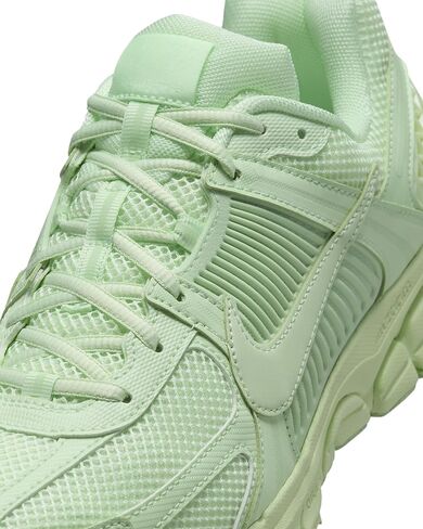 Nike Zoom Vomero 5 Men's Shoes (HF5493-301 ، Vapor Green/Vapor Green) Size 11.5 in Saudi Arabia