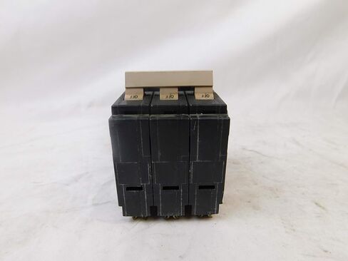 Eaton CH315 Plug-On Mount Type CH Circuit Breaker 3-Pole 15 Amp 240 Volt AC in Saudi Arabia