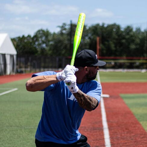 ميكين | Ultra Pro Slowpitch Softball Batting Gloves | أحجام البالغين in Saudi Arabia
