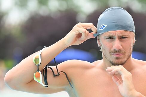 ARENA Athlete Signature Molded Cap Collection Autograph Design Unisex Intensive Swimming in Saudi Arabia