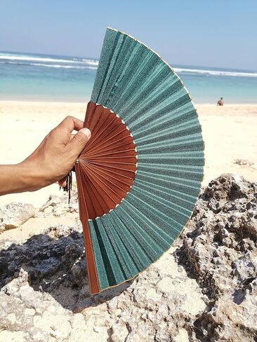 خوخ حبيبي المصنوع يدويًا معجبيًا يدويًا - رفيقك الصيفي المثالي. ابق باردًا في الأناقة مع لمسة من الأناقة الاستوائية. in Kuwait