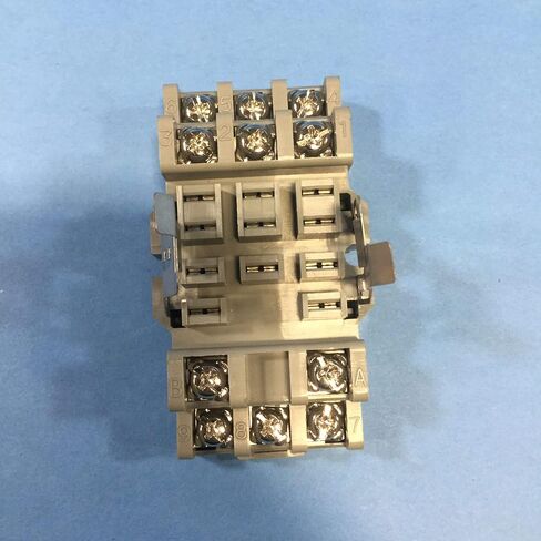Idec Relay Socket, 11Pin, 10A, 300V - SR3B-05 in Saudi Arabia