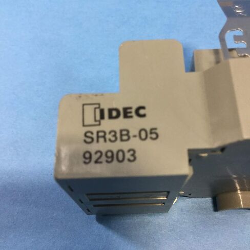 Idec Relay Socket, 11Pin, 10A, 300V - SR3B-05 in Saudi Arabia