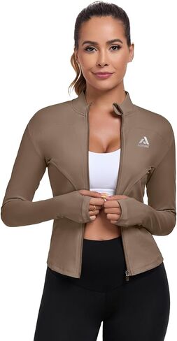 سترة تمرين للسيدات ، وسترات جارية خفيفة الوزن ، والسيدات ، والزعانف الراسخة. in Kuwait