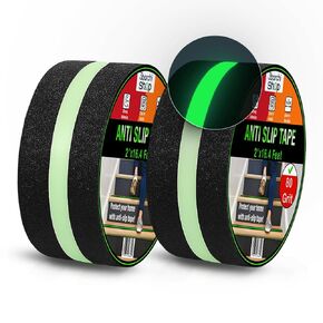 توهج في شريط الانزلاق المظلم in Kuwait