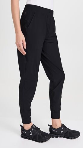 Greyson Women's Phoenix Joggers in Kuwait