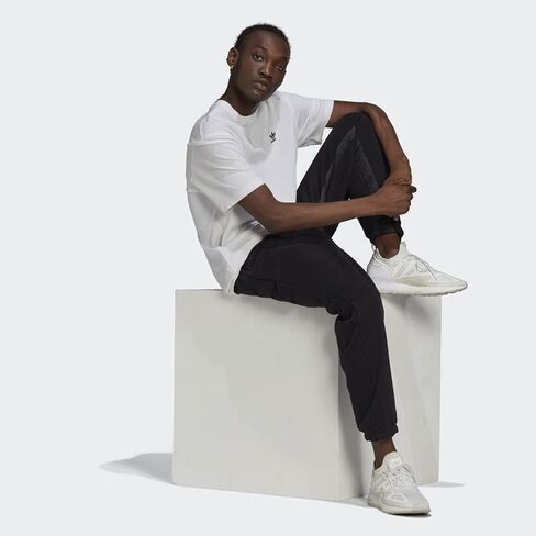adidas Originals Men's R.y.v. Cuffed Sweatpants in Saudi Arabia