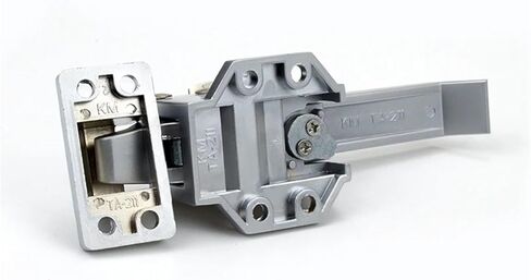 Industrial Freezer Handle Oven Door Hinge Cold Storage Store Industrial Lock Latch Hardware Pull Part Equipment Plant 1Pcs(with Key) in Saudi Arabia