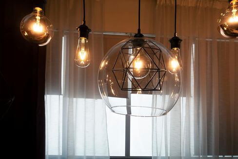 مصابيح إضاءة Great Eagle Lighting Corporation G25 LED Globe، ما يعادل 60 وات، أبيض ناعم 3000 ك، قابل للتعتيم، خيوط زجاجية شفافة عتيقة، 500 لومن، قاعدة E26، مدرج في قائمة UL، (4 عبوات) in Kuwait