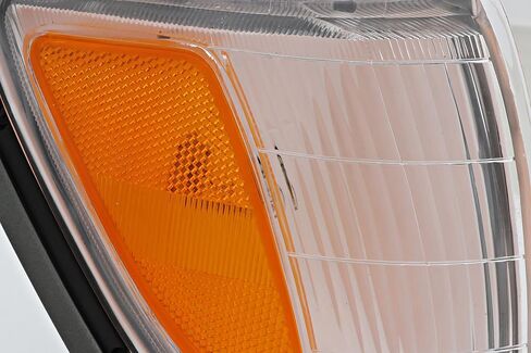 ل Toyota Tacoma لـ Four Wheel Drive Light Light Light 1995 1996 1997 سائق الجانب الأيسر in Kuwait