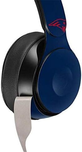 Skinit Schecal Audio Audio Skin متوافق مع Beats Solo Pro - NFL NEF New England Patriots Camo Design in Saudi Arabia