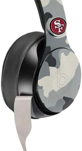 Skinit Skinit Audio Audio Skin متوافق مع Beats Solo Pro - NFL San Francisco 49ers Camo Design in Saudi Arabia