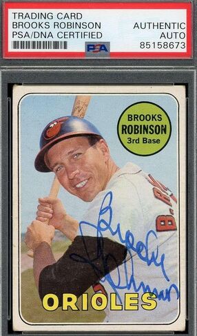 Brooks Robinson PSA DNA Coa Signed 1969 Topps Autograph - Baseball Slabbed Autographed Cards in Saudi Arabia