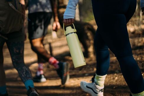 Camelbak تزدهر chug معزول زجاجة ماء من الفولاذ المقاوم للصدأ البحرية ، 32 أوقية in Saudi Arabia