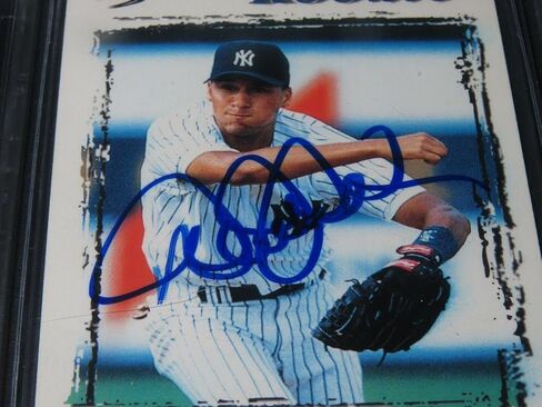 وقع Derek Jeter 1996 SCORE CARKIE CARD RC #240 Auto Yankees Beckett BAS COA - Baseball Slabbed Cards Rokie in Saudi Arabia
