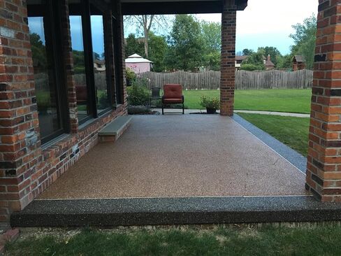 Decu Accuclear Epoxy Stone Bond ReCoat 1 1/2 Gallon Epoxy kit for Pebble Stone Floors, Indoor and Outdoor Coating and Repairs – Quick-Dry Ultra-Clear and A Professional High Gloss Finished Coating in Saudi Arabia