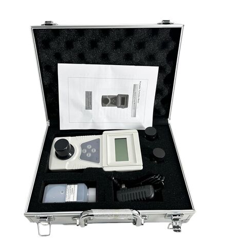 جهاز التعكر المحلل القياسي لمحلل القياس التعويضية العكسية المحمولة مع مجموعة حلول التعكر القياسية من 0 إلى 200 NTU إشارة الحد الأدنى 0.1 NTU in Kuwait