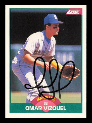 Omar Vizquel Autographed 1989 Score Rookie Traded Rookie Card #105T Seattle Mariners SKU #240723 - Baseball Slabbed Autographed Rookie Cards in Saudi Arabia