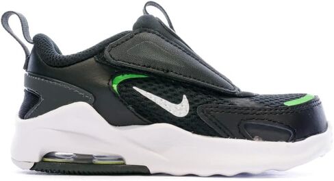 Nike boys unisex-child Sneaker in Saudi Arabia