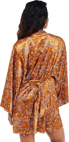 Savage X، رداء قصير مخملي نسائي قصير، Distorted Bloom، XS/S in Kuwait