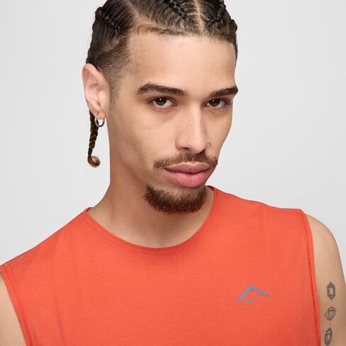 Nike Solar Chase Men's Men Fistless Runveless Top (Vintage Coral/Khaki/Black ، FN3309-846) size small in Saudi Arabia