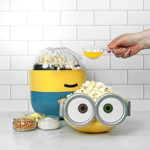 Uncanny Brands Star Wars R2D2 Popcorn Maker- Fully Operational Droid Kitchen Appliance in Kuwait