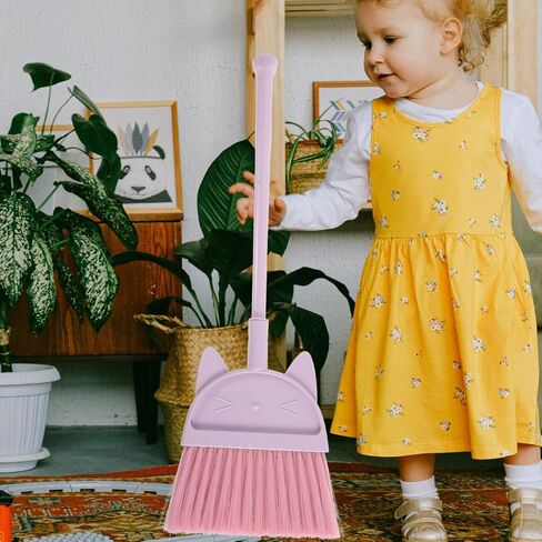 Cabilock Broom مع Cat Design Plastic Broom لتنظيف المدارس المنزلية خفيفة الوزن وممتع لتدريس عادات النظافة in Kuwait