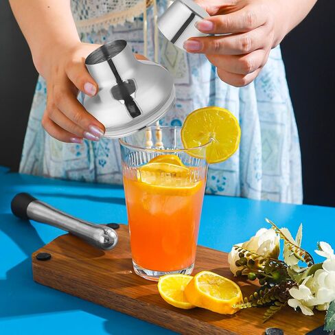 Glass Cocktail Shaker, Martini Shaker with Strainer for Bars, Whiskey, Cocktails 17oz (Gold) in Saudi Arabia