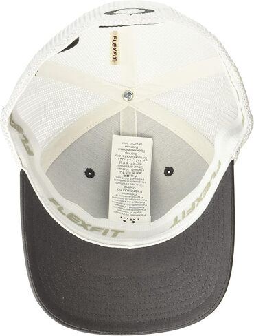 Oakley Standard Golf Cresting Trucker Hat in Kuwait